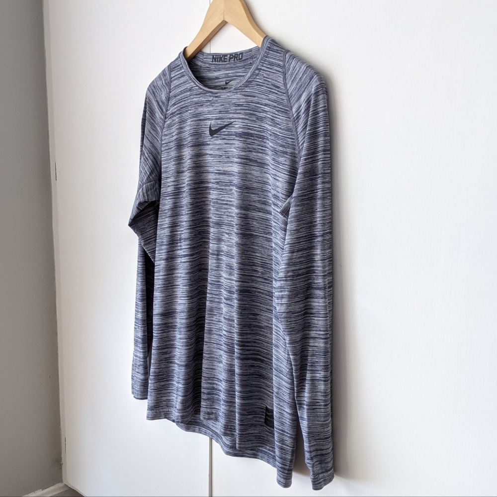 Nike Pro Active Long Sleeved Top Size Medium - Picture 9 of 11